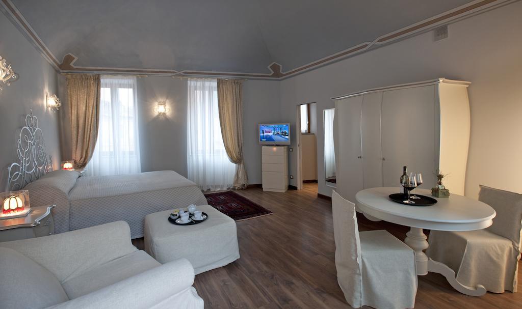 Bed and Breakfast Vinoteca La Sacrestia Alba  Pokój zdjęcie